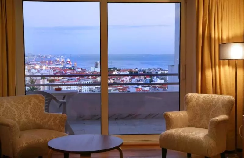 اتاق استاندارد, B&b Hotel Sado Setúbal