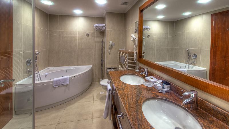سوییت جونیور, B&b Hotel Sado Setúbal
