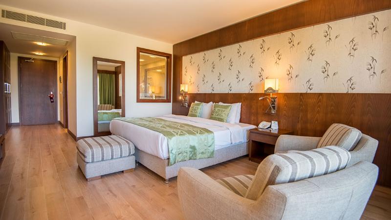 سوییت جونیور, B&b Hotel Sado Setúbal