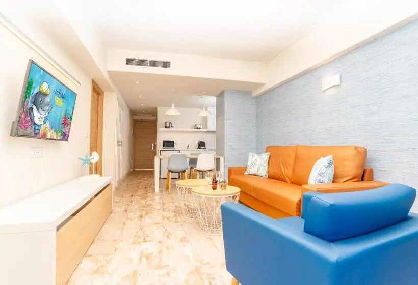 آپارتمان 2 خوابه با بالکن, Hovima La Pinta Beachfront Family