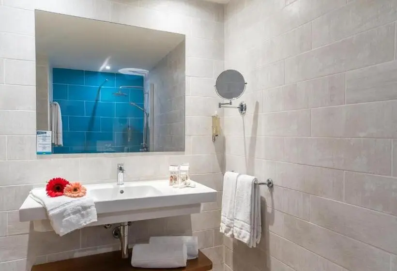 آپارتمان 2 خوابه با بالکن, Hovima La Pinta Beachfront Family