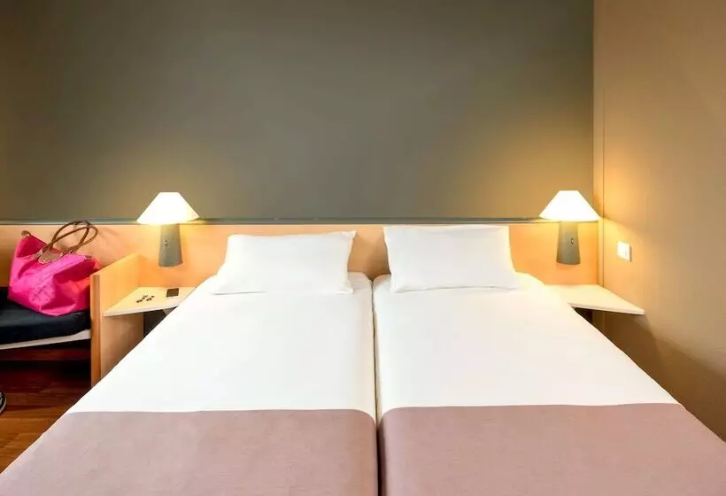 اتاق استاندارد, Ibis Charleroi Centre Gare