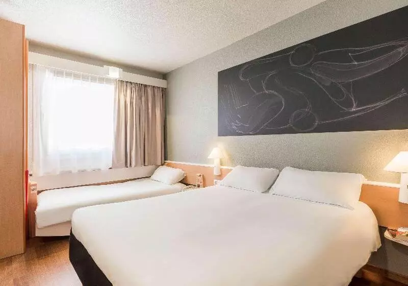Standardzimmer, Ibis Granada