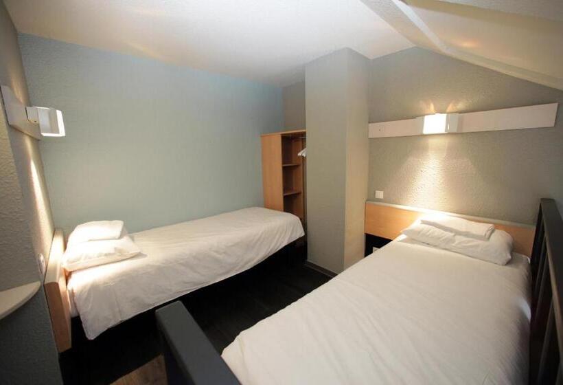 海の見えるダブルベッドスタンダードルーム, Ibis Granville Port De Plaisance