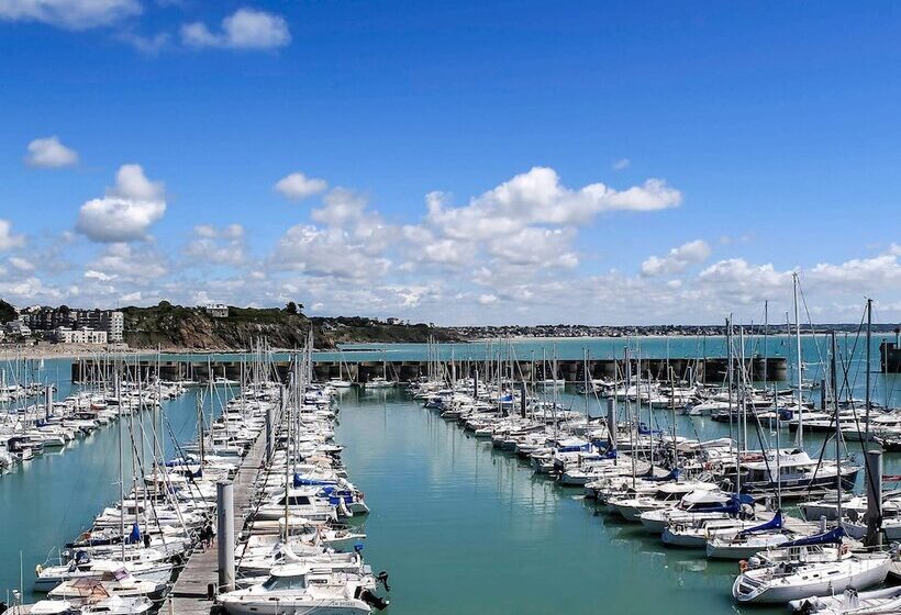 オーシャンビュースタンダードルーム, Ibis Granville Port De Plaisance