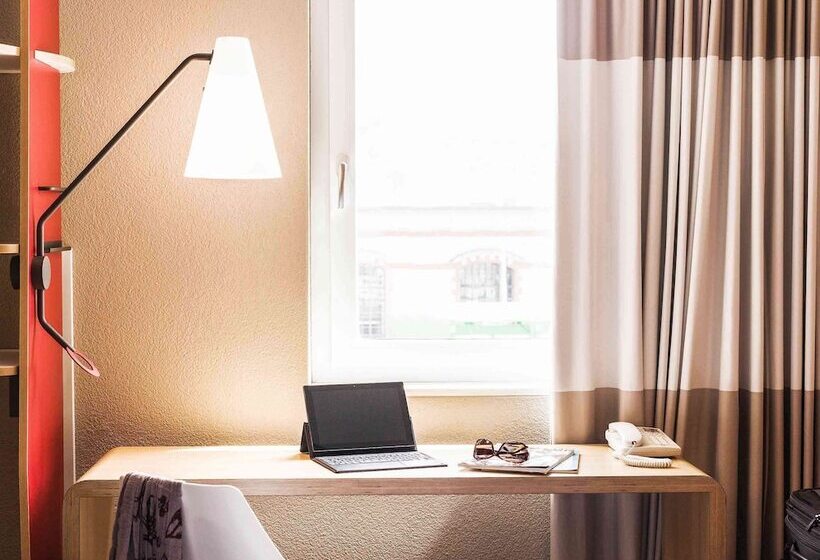 Номер Стандарт, Ibis Manchester Centre 96 Portland Street