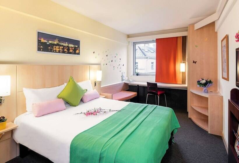 اتاق استاندارد با تخت دوبل, Ibis Praha Wenceslas Square