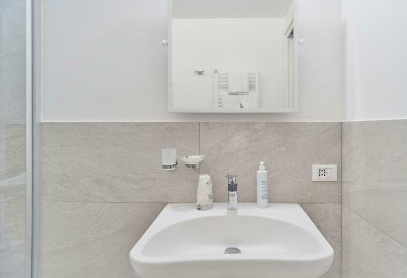 Семейный Номер, Medusa