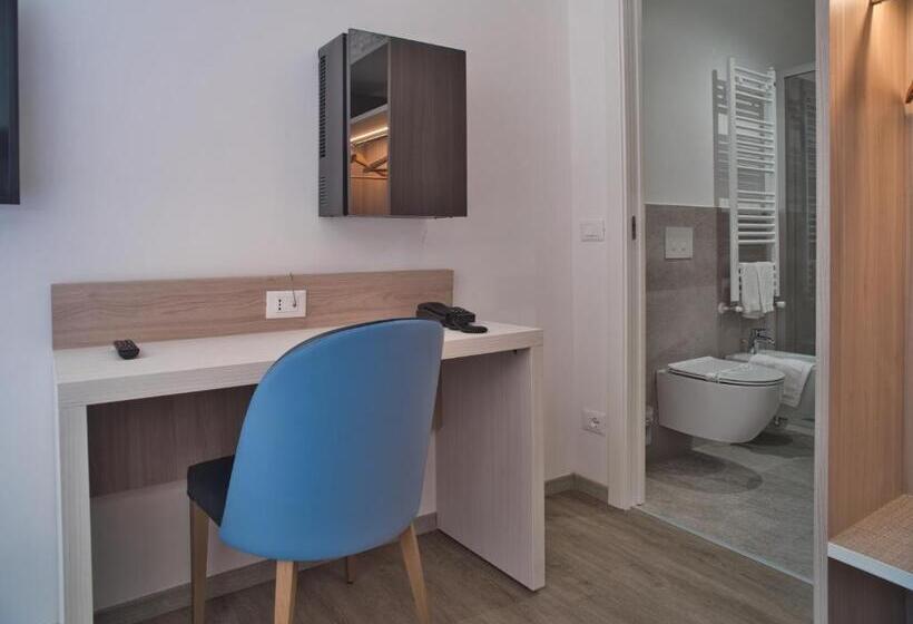 Номер Стандарт Вид на Море, Medusa