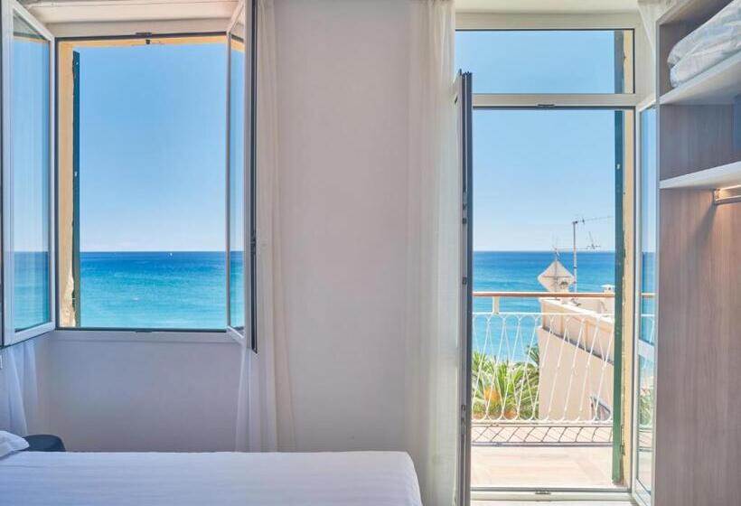 Номер Стандарт Вид на Море с Балконом, Medusa