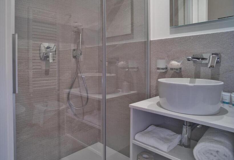 Номер Стандарт Индивидуальный, Medusa