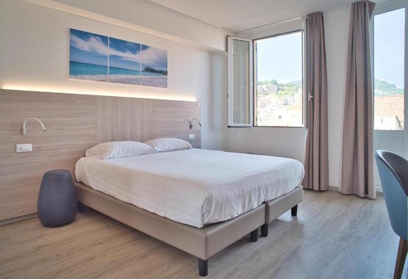 Номер Стандарт с Балконом, Medusa