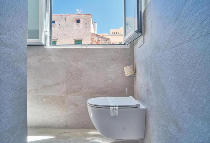 Номер Стандарт Вид на Море, Medusa