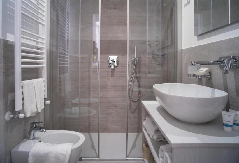 Номер Стандарт Вид на Море с Террасой, Medusa