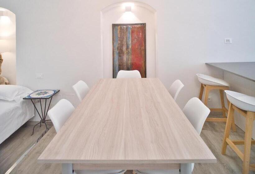 Апартаменты 1 Спальня Нижний Этаж, Medusa