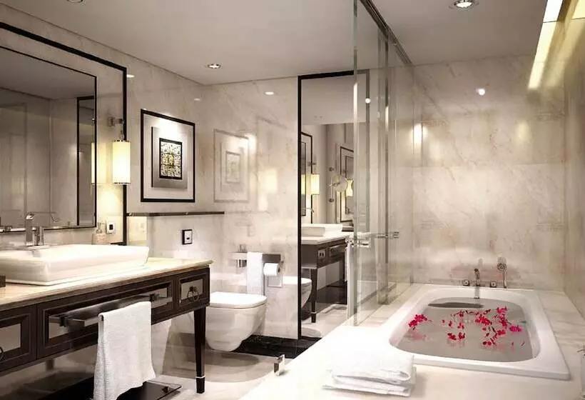 クラブルーム, Sheraton Grand Pune Bund Garden