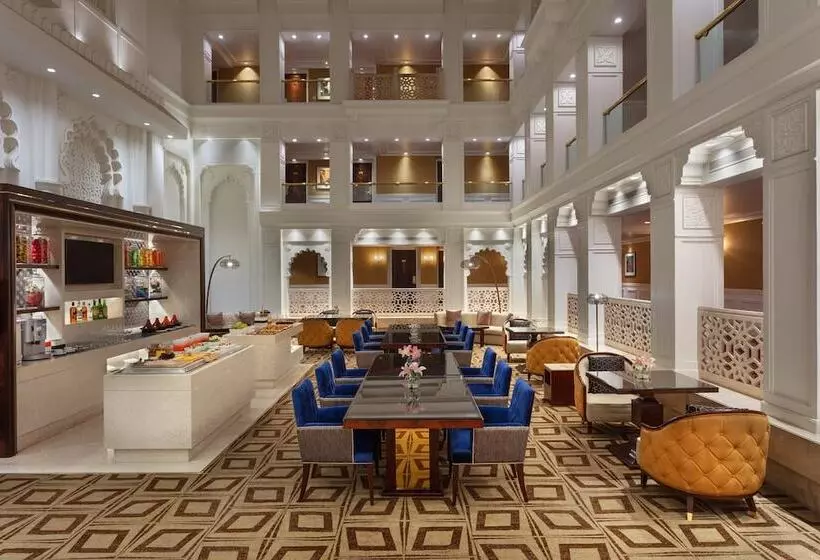 エクゼクティブスイート, Sheraton Grand Pune Bund Garden