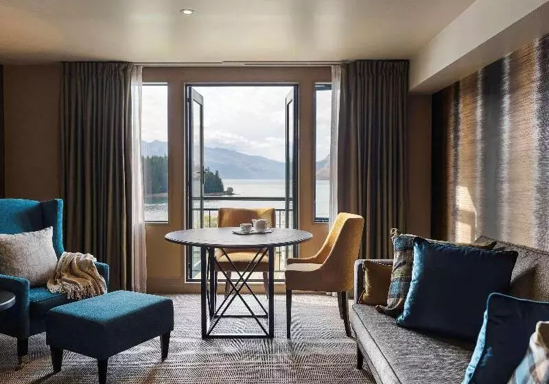 キングサイズベッドのスイートルーム, St Moritz Queenstown Mgallery By Sofitel