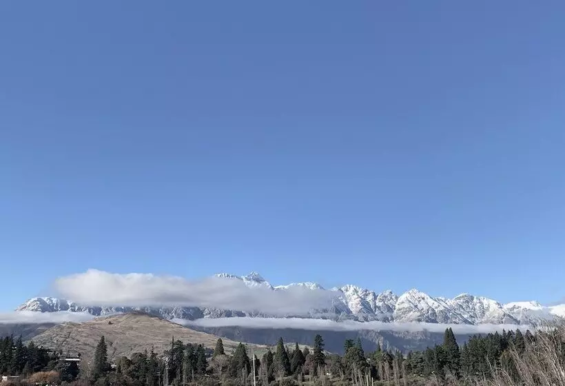 ダブルベッドスタンダードルーム, St Moritz Queenstown Mgallery By Sofitel