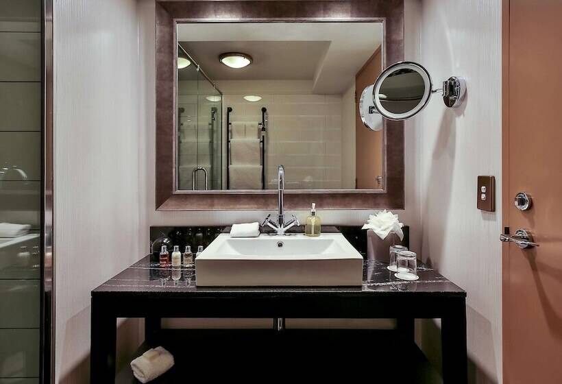 اتاق استاندارد با تخت دوبل, St Moritz Queenstown   Mgallery By Sofitel