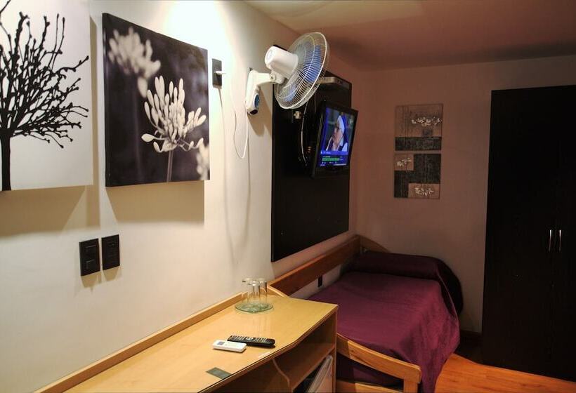 标准三人间, Sur