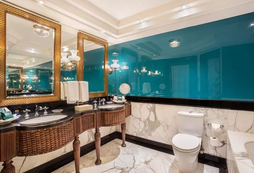 バルコニー付プレミアムルーム, The Oberoi Amarvilas Agra