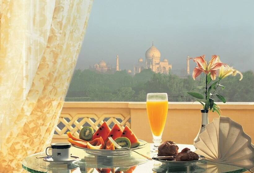 اتاق پریمیوم با بالکن, The Oberoi Amarvilas Agra