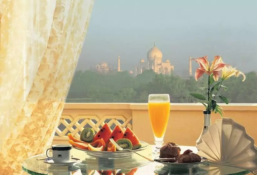 バルコニー付プレミアムルーム, The Oberoi Amarvilas Agra