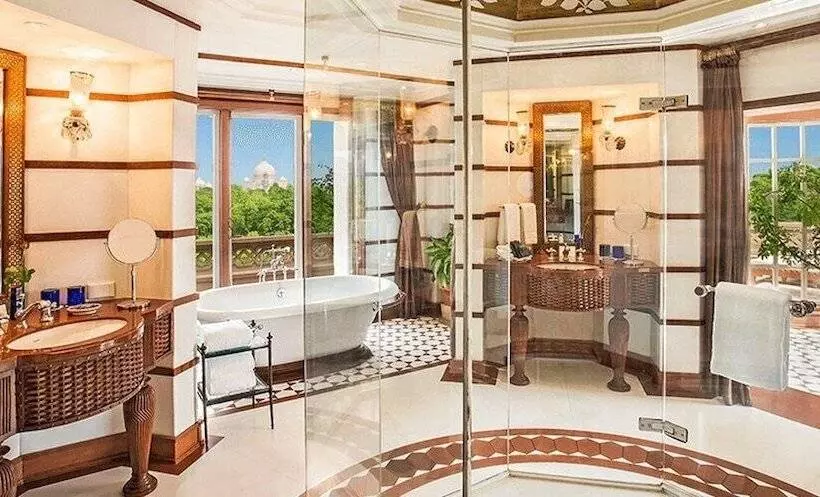 デラックススイート, The Oberoi Amarvilas Agra