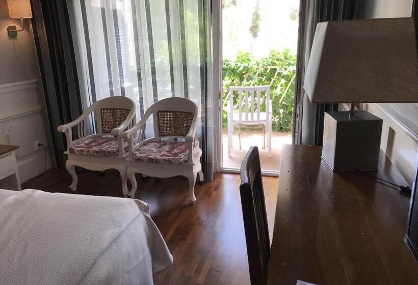 חדר סטנדרט נוף לגינה, Vostra Llar