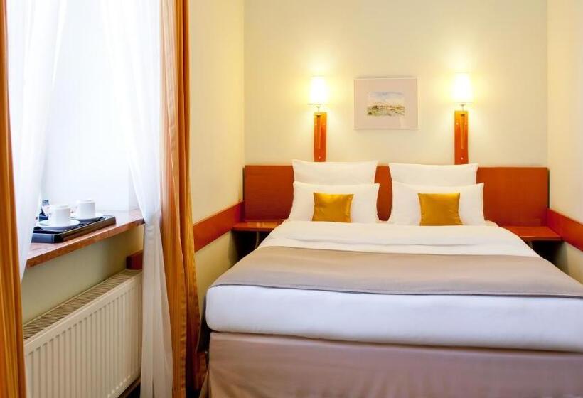 اتاق استاندارد, Zamojski