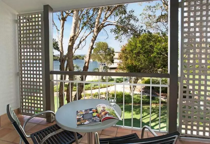キングサイズベッドのエクゼクティブルーム, Novotel Sunshine Coast Resort