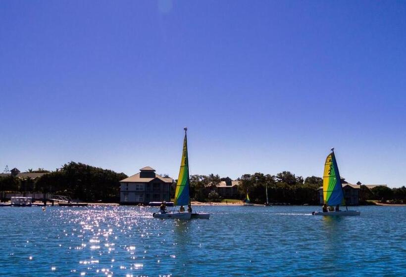 غرفة قياسية مطلّة علي البحيرة, Novotel Sunshine Coast Resort