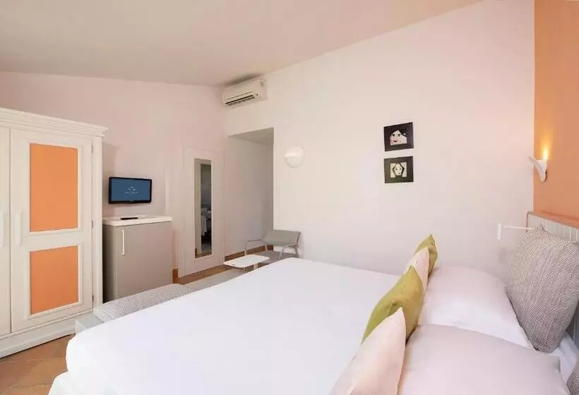 クラシックルーム, Chia Laguna   Hotel Village