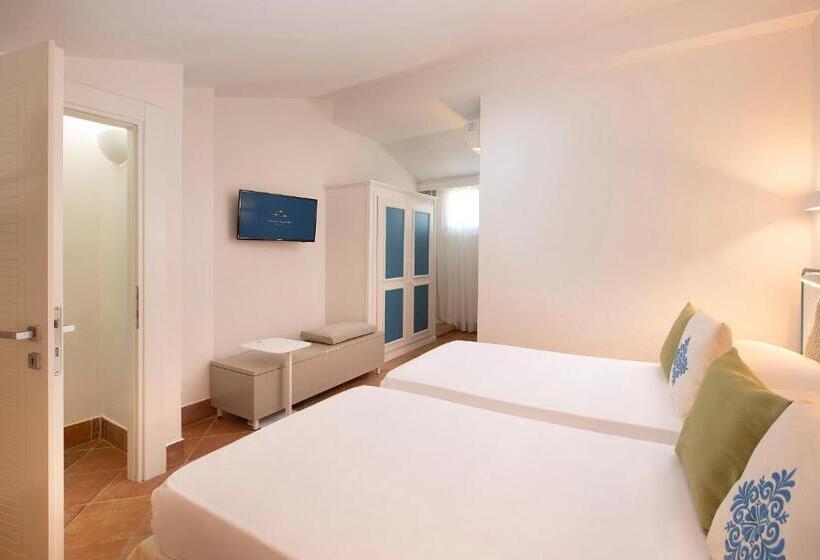 חדר משפתחתי סופריור, Chia Laguna   Hotel Village