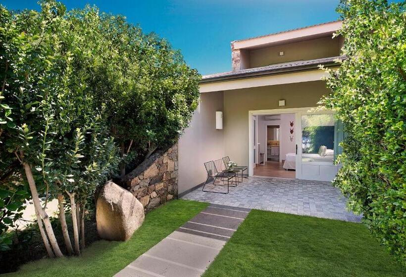 חדר סטנדרט נוף לבריכה, Chia Laguna   Hotel Village