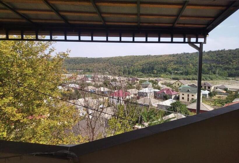 اتاق استاندارد با سرویس بهداشتی مشترک, Ra