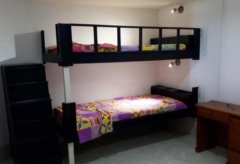 Quarto Quadruplo Estandar Banheiro Compartilhado, Finca Bella Vista