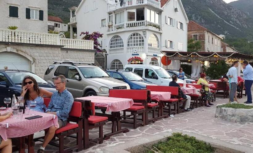 اتاق لوکس با چشم‌انداز دریا, Apartments Vila Marija