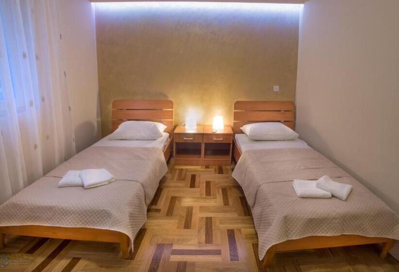 اتاق لوکس, Apartments Vila Marija