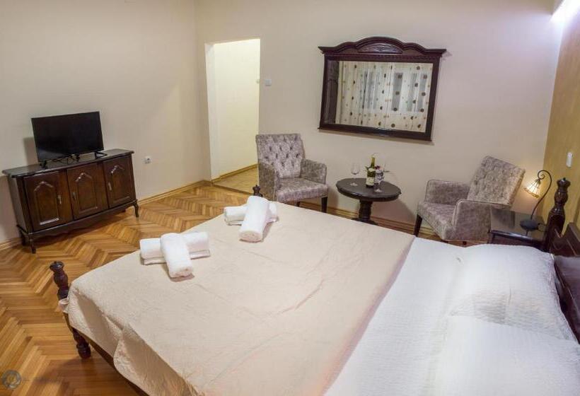 اتاق لوکس با چشم‌انداز دریا, Apartments Vila Marija