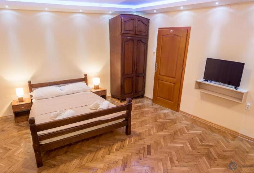 اتاق لوکس با چشم‌انداز دریا, Apartments Vila Marija