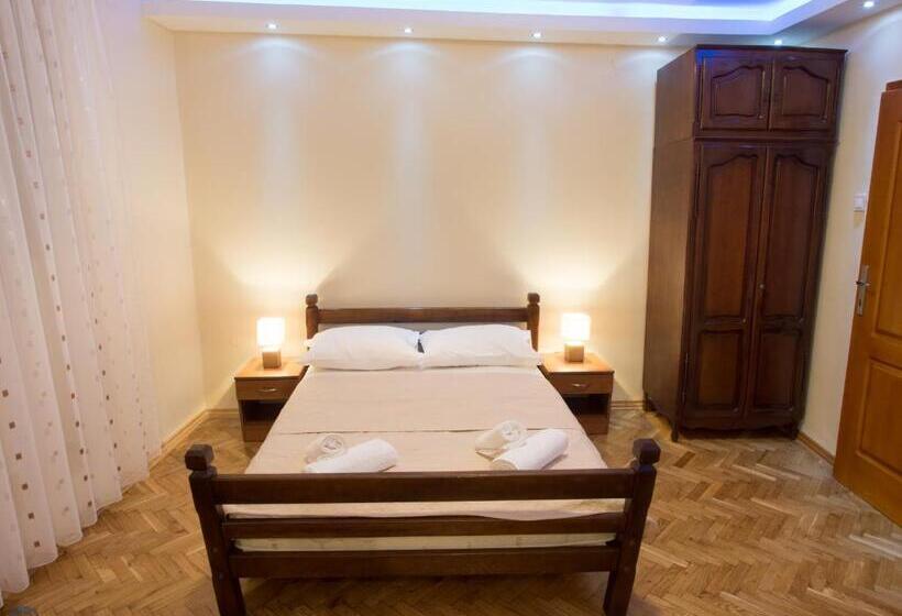 اتاق لوکس با چشم‌انداز دریا, Apartments Vila Marija