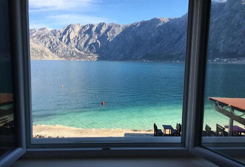 اتاق لوکس با چشم‌انداز دریا, Apartments Vila Marija