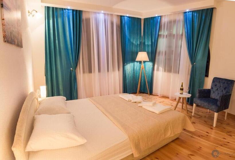 اتاق لوکس با چشم‌انداز دریا, Apartments Vila Marija