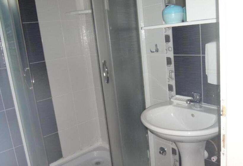 استودیو خانوادگی, Konak Vila Mirković