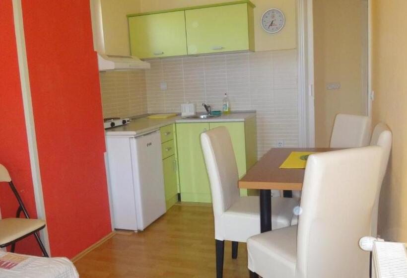 سوییت, Konak Vila Mirković