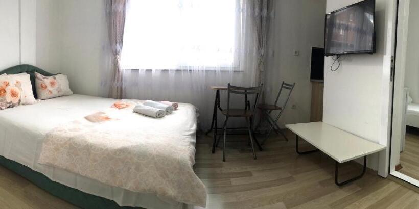 Standardrum, Venecia Plaza Struga