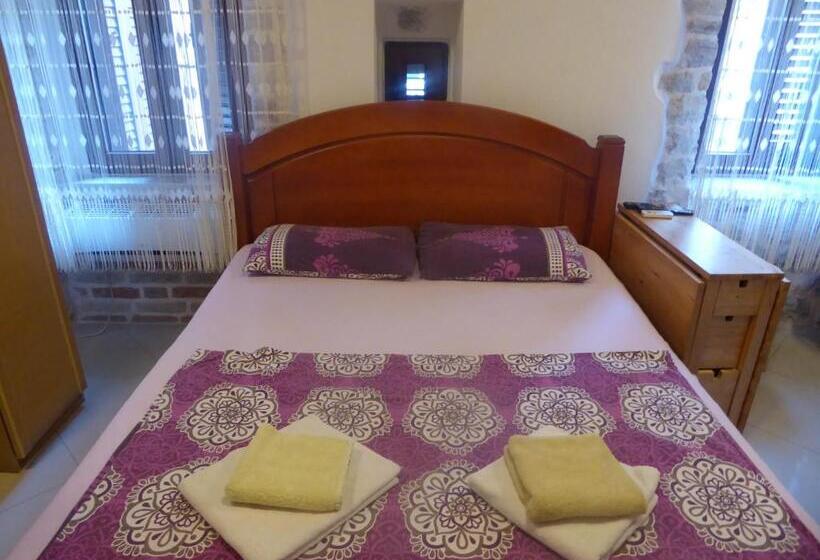 استودیوی استاندارد, Apartments đukić