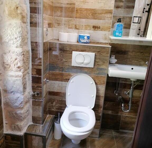 اتاق اکونومی, Apartments đukić